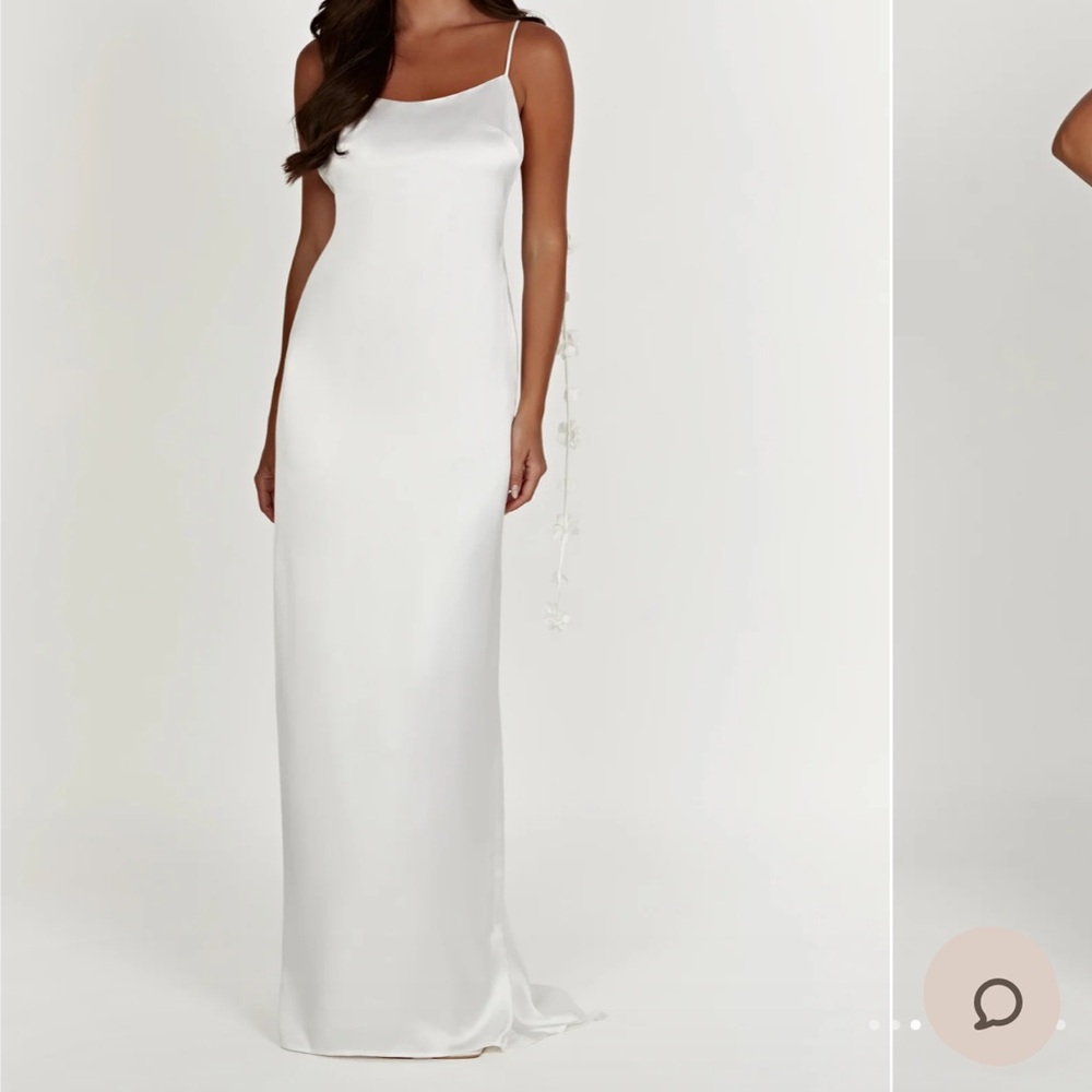 NWT. Meshki Elenora. Size XL